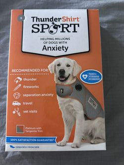 Thunder Shirt sport Small 15-25 Lbs