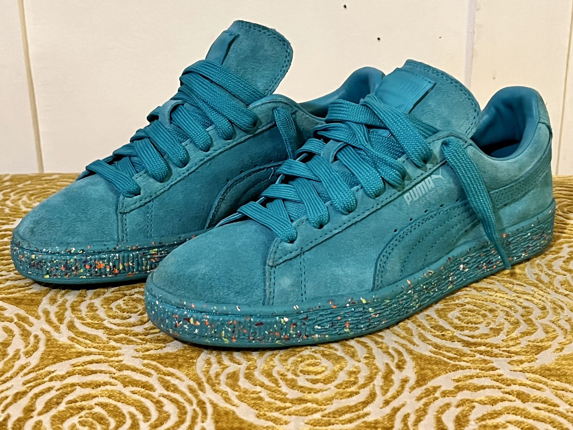 PUMA suede classic dark turquoise confetti sole size 6
