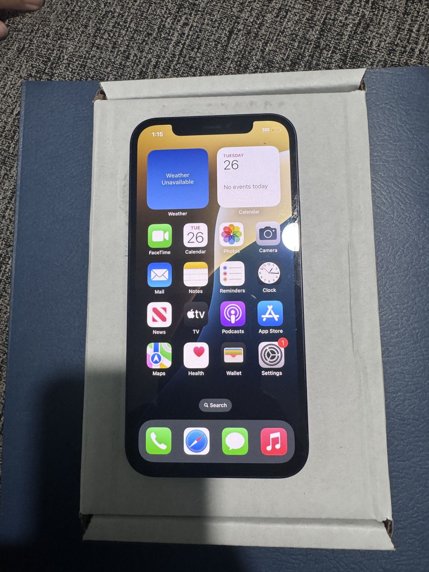 iPhone 12 Like New Tmobile-cricket-AT&T-metro,Verizon 