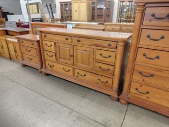 8 Drawer Oak wood Dresser
