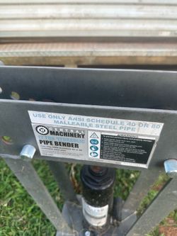 Central Machinery 12 Ton Hydraulic Pipe Bender.