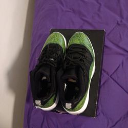 Air Jordan Retro 11 Low Snakeskin