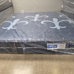 Stearns & Foster Lux Estate Firm King Mattress New!