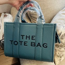 New Tote With Wallet 
