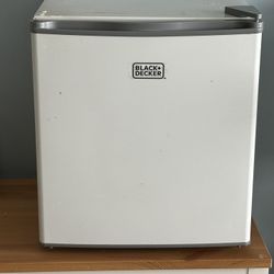 Black & Decker Mini Fridge