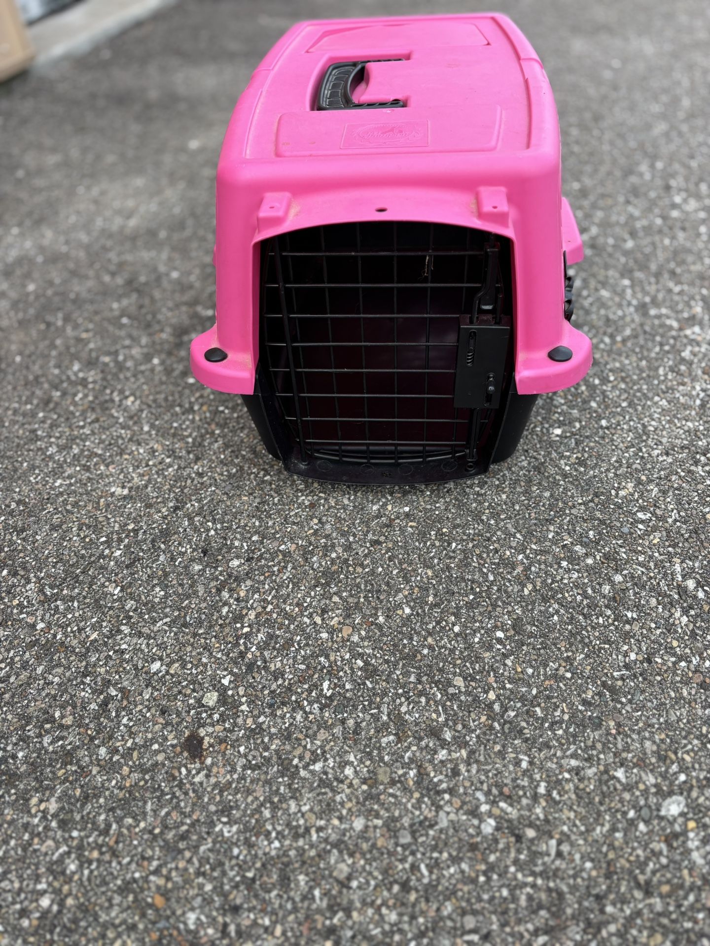 Plastic Portable Small Dog 🐕 Kennel