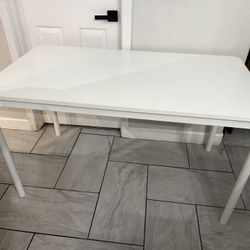 White Dinning Table Kitchen 