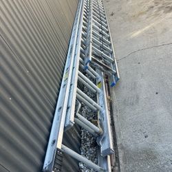 Tengo una Escalera  de 40 pies, y otra de 48 pregunta cuál te interesa?