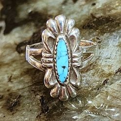 Southwestern Sterling Silver Turquoise Ring Size 4