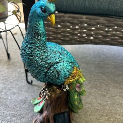  Beautiful Peacock Sculpture Garden Decoration
