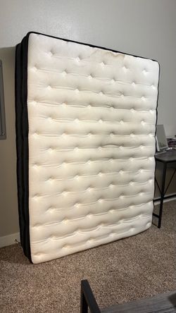 Full size mattress