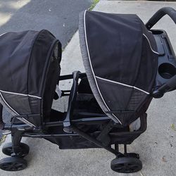 Chicco Double Stroller ‼️USED‼️ PICKUP ONLY NO DELIVERY