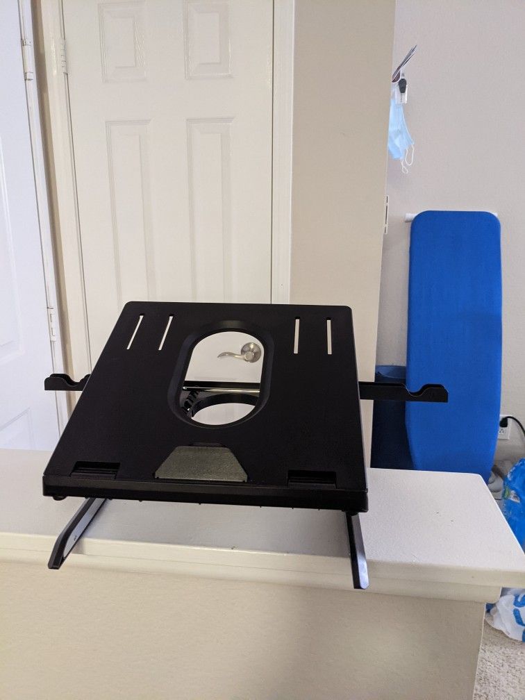 Laptop Stand for Desk - Height Adjustable