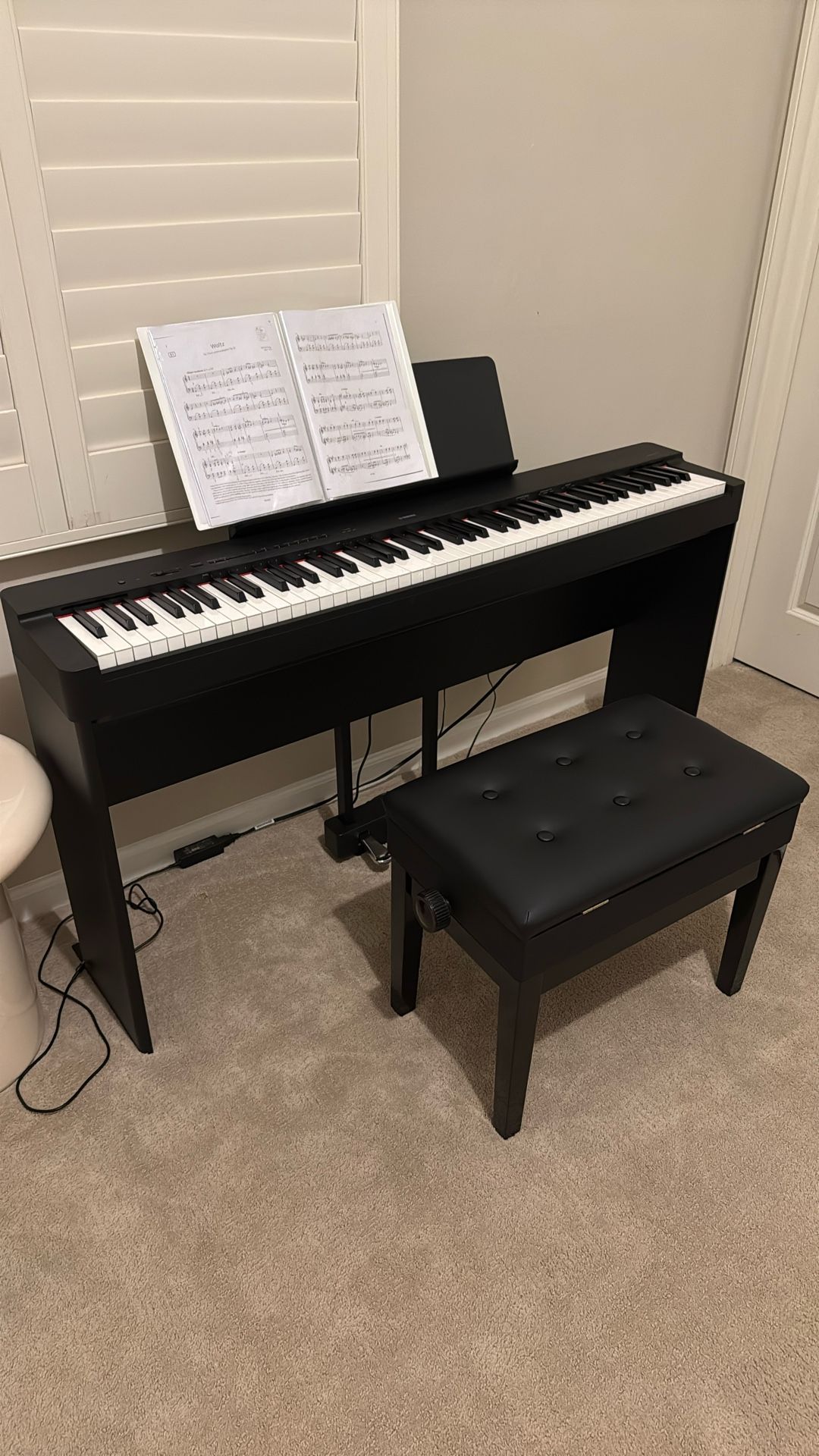 Yamaha Digital Piano P225 Liike New