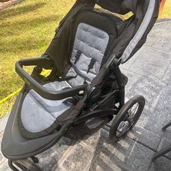 Graco Fast Action Jogger stroller