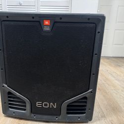 JBL EON 518S