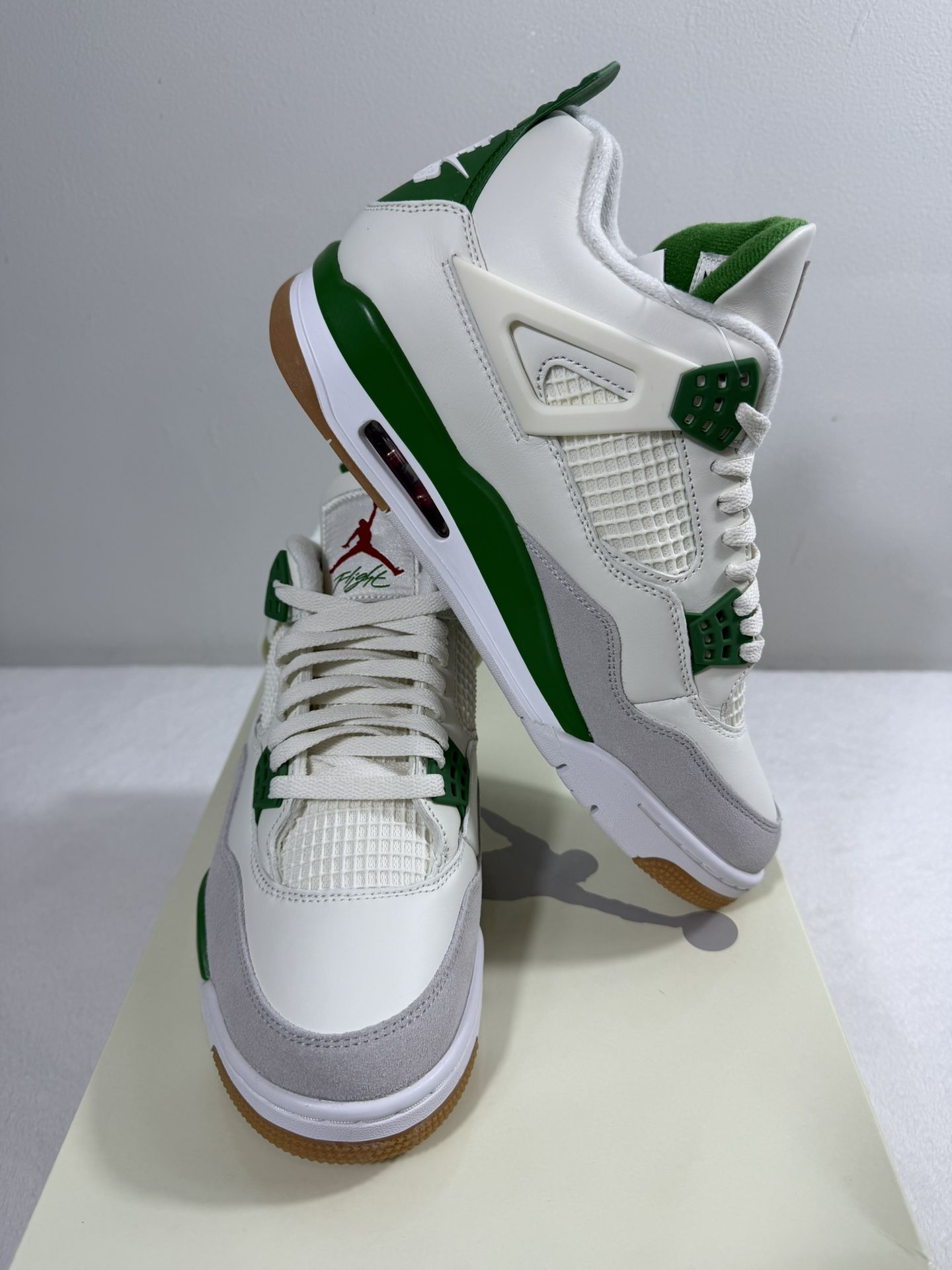 Jordan 4 Pine Green Sz 10