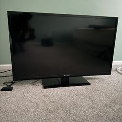 43” 4K Smart LED TV