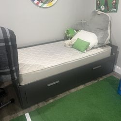 Twin Size Bed/with Trundle And Storage 