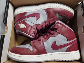 Air Jordan 1 Mids