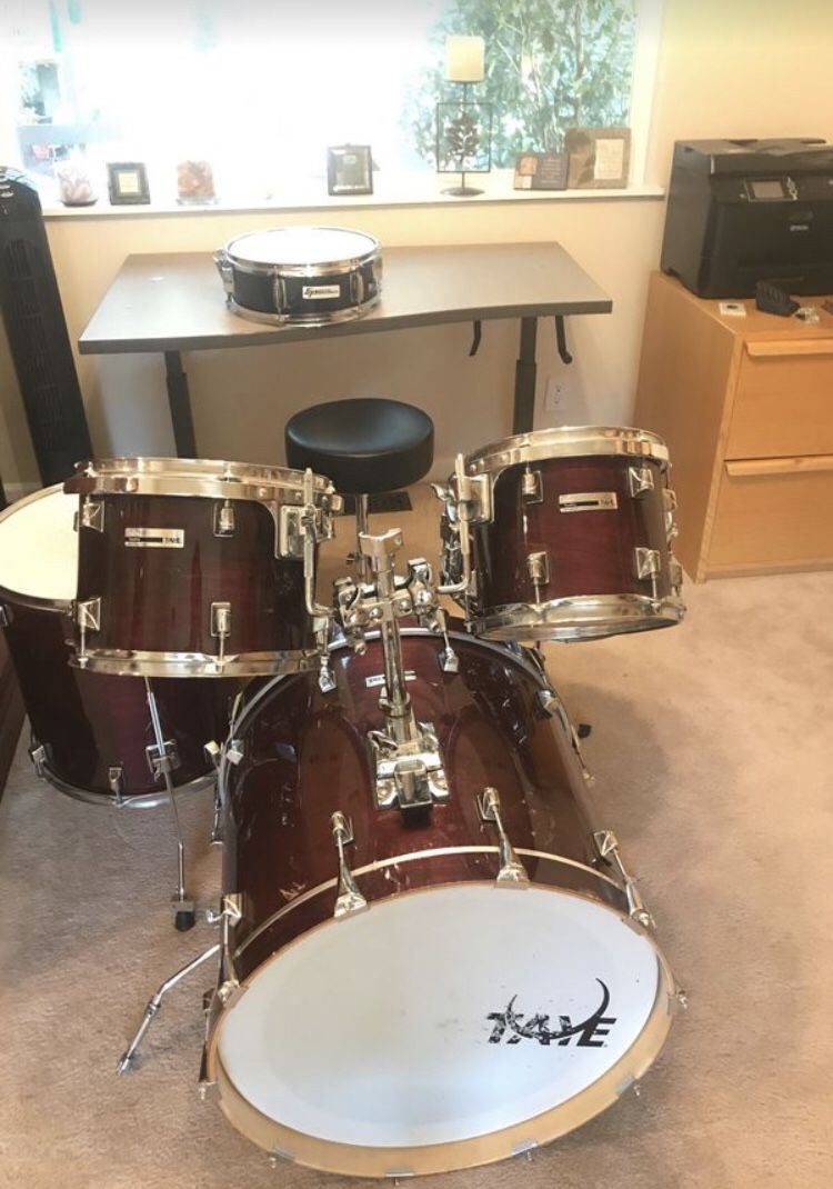 Taye tourpro drum set