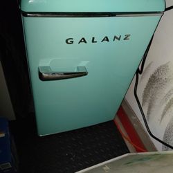 Galanz Mini Fridge  