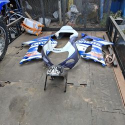 02 ,05 Suzuki Plastic 