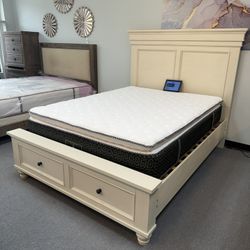 Queen bed frame (FREE 24H DELIVERY AND SETUP)
