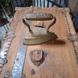Cast Iron Clothing Iron