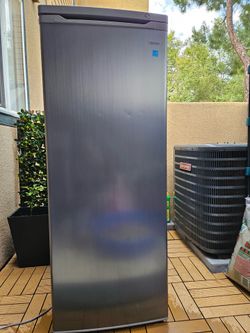 Upright freezer combo