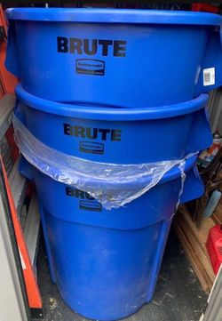 Rubbermaid Brute 55 Gal Trash Cans, Sold Separately and lids not included