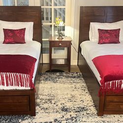 Twin Size Bedroom Set. Two Matching Beds With Storage and Two Very Good  Matresses.