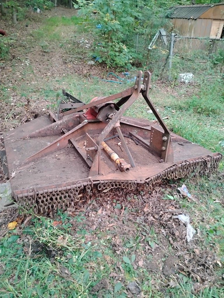 Heavy Duty Bush Hog / Mulcher .. Commercial Size!!!