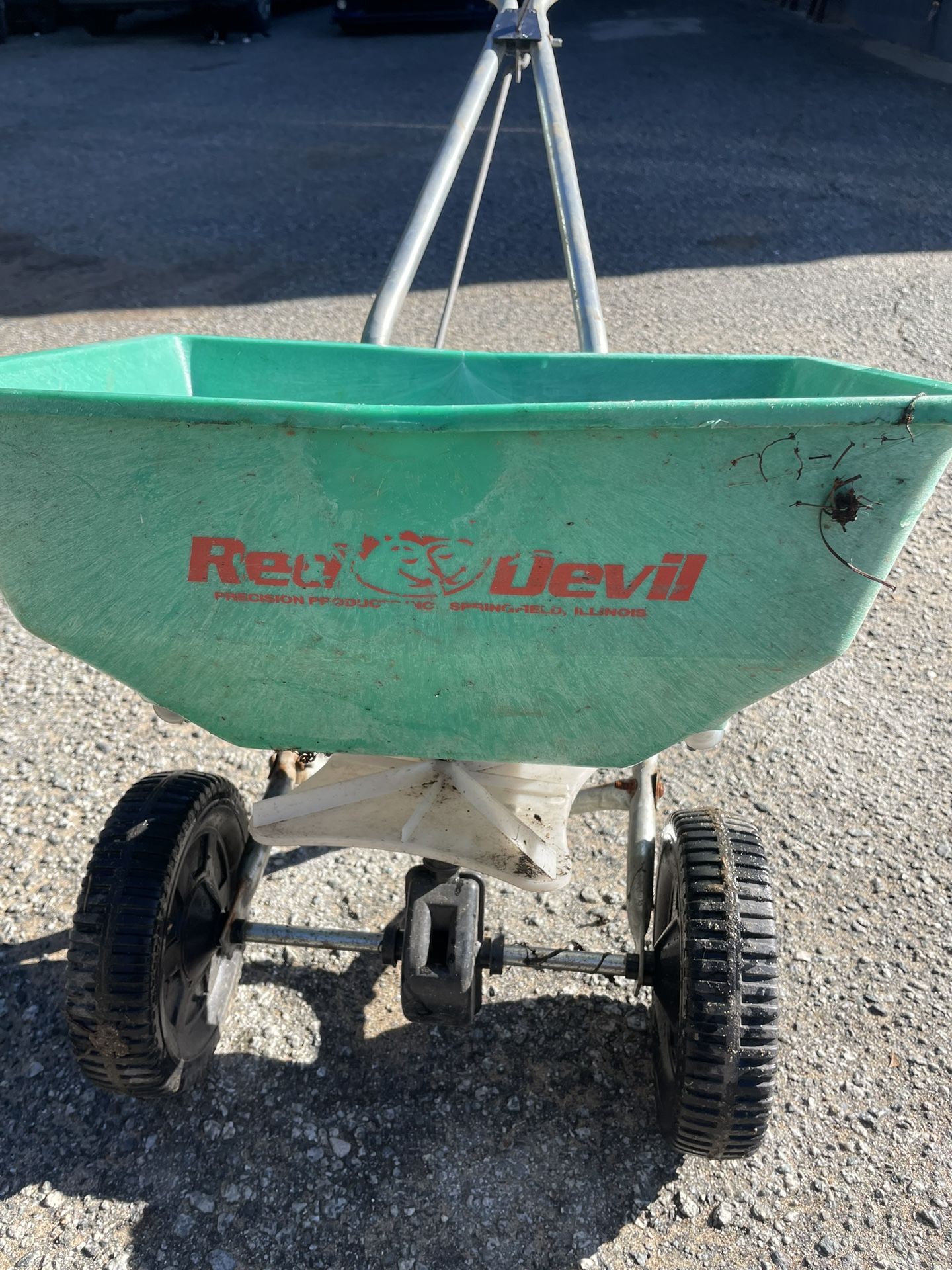 Red Devil Seed Spreader - Vintage