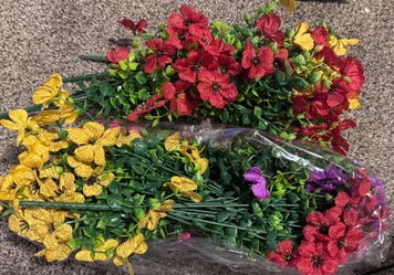 Artificial flowers for decor