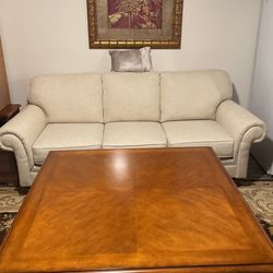 Tommy Bahama Coffee Table 