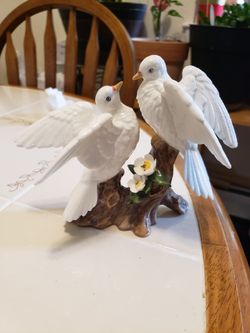 Vintage White Doves