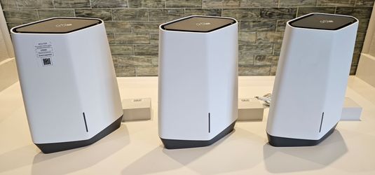 Orbi Pro AX6000 WiFi 6 Tri-band Mesh Router