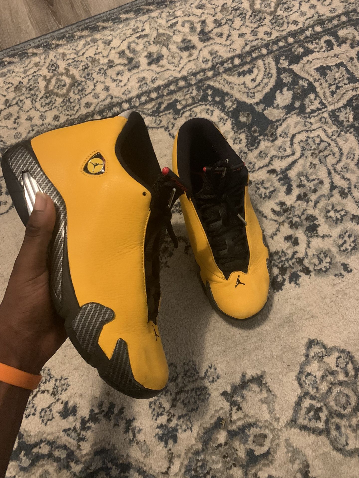 Ferrari 14s