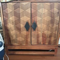 Entrance Cabinet