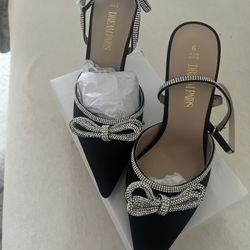 Bow Heels 