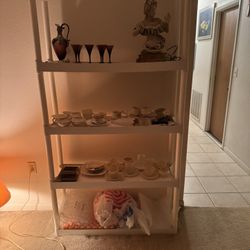 White Plastic Assembled Shelves 