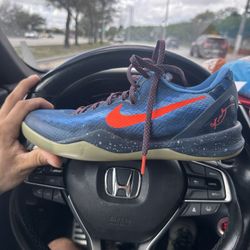 Kobe Bryant’s Size 8