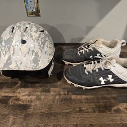 Men's Size 10 Baseball Cleats 