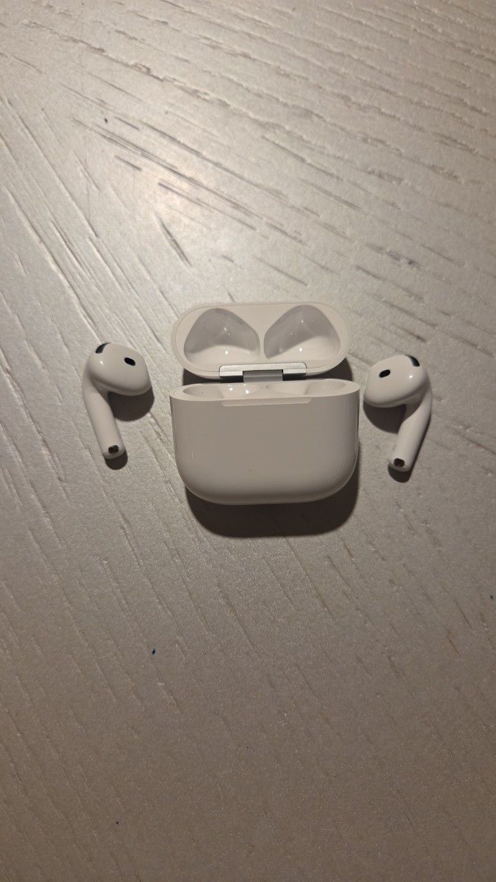 AirPod 4 (Active Noise Cancellation)