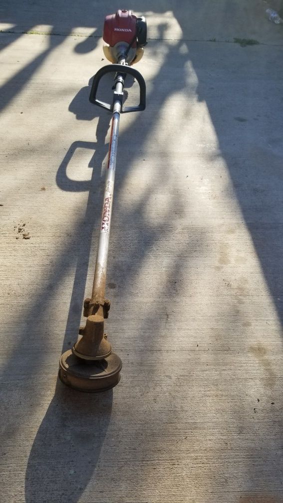 4 stroke honda weed eater for Sale in Riverside, CA - OfferUp