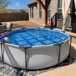 10 ft pool with filter (new in the box)