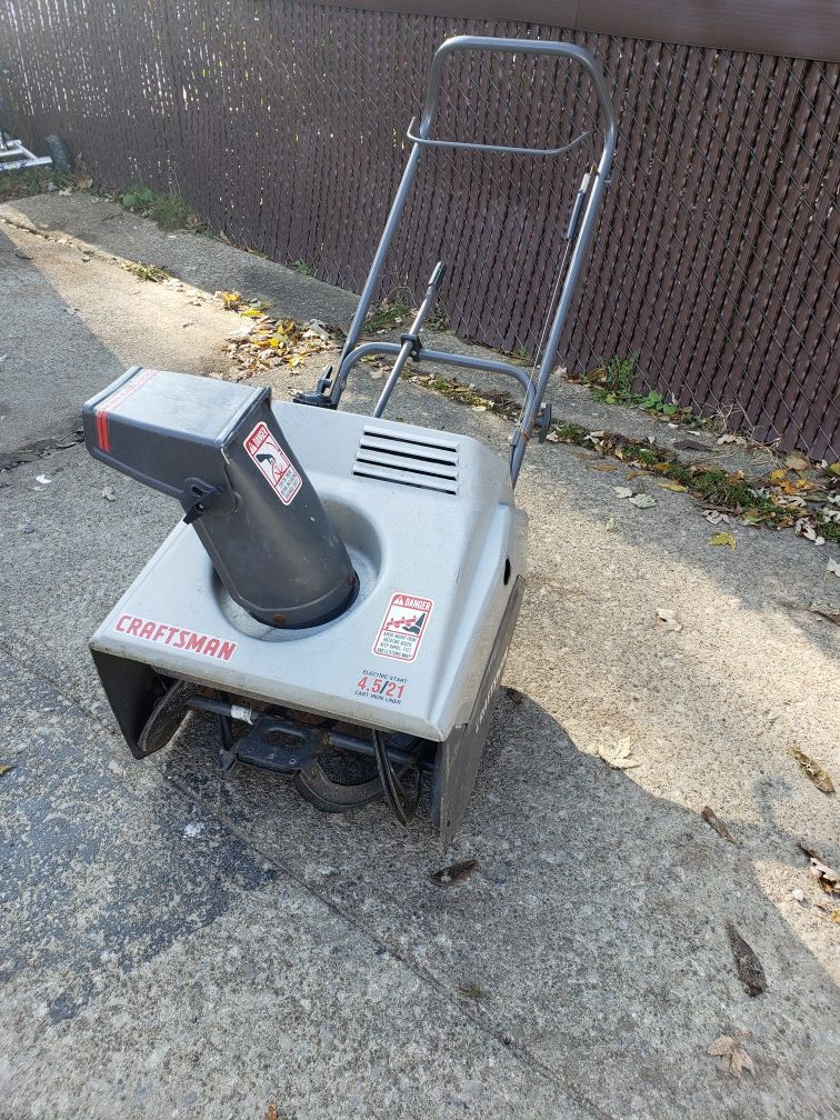 Craftsman 4.5hp 21" Snowblower w/electric start 2 cycle
