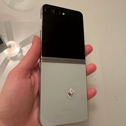 Samsung Galaxy Z Flip 5