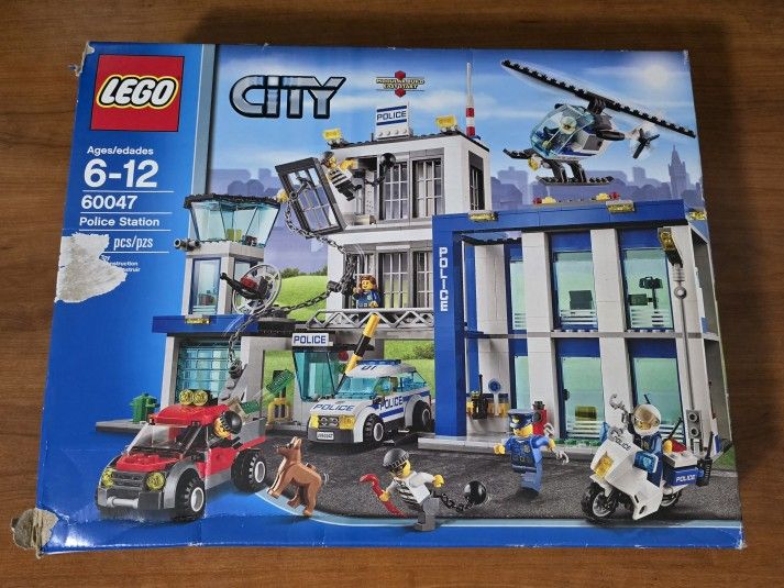 Lego City Police Station